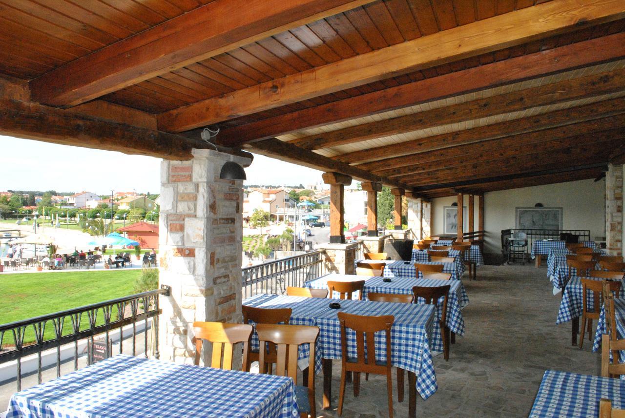 Guesthouse Promenade Medulin Exterior foto